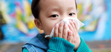 Cómo tratar la tos con flema en niños?