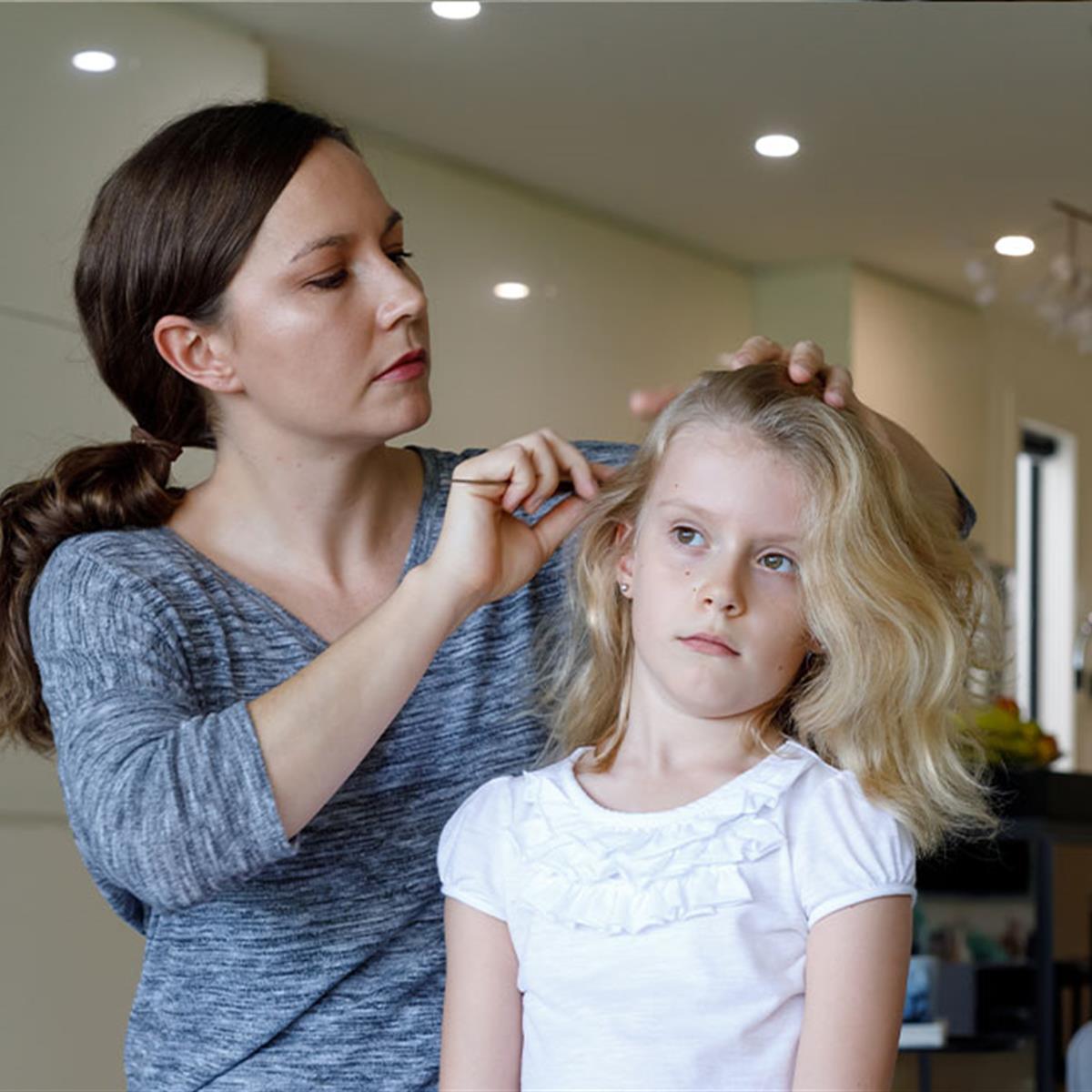 How to safely chalk your child's hair – SheKnows