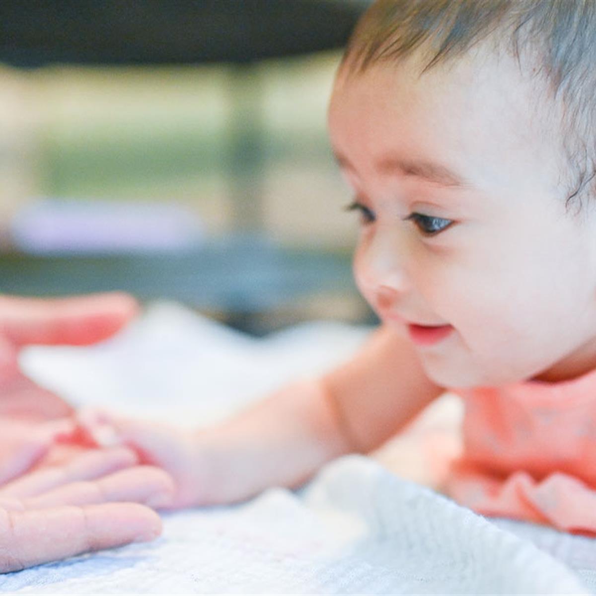 What is Tummy Time and How to Do It?