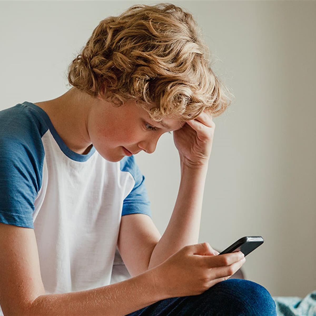 What do teens need to know about sextortion & online predators? 