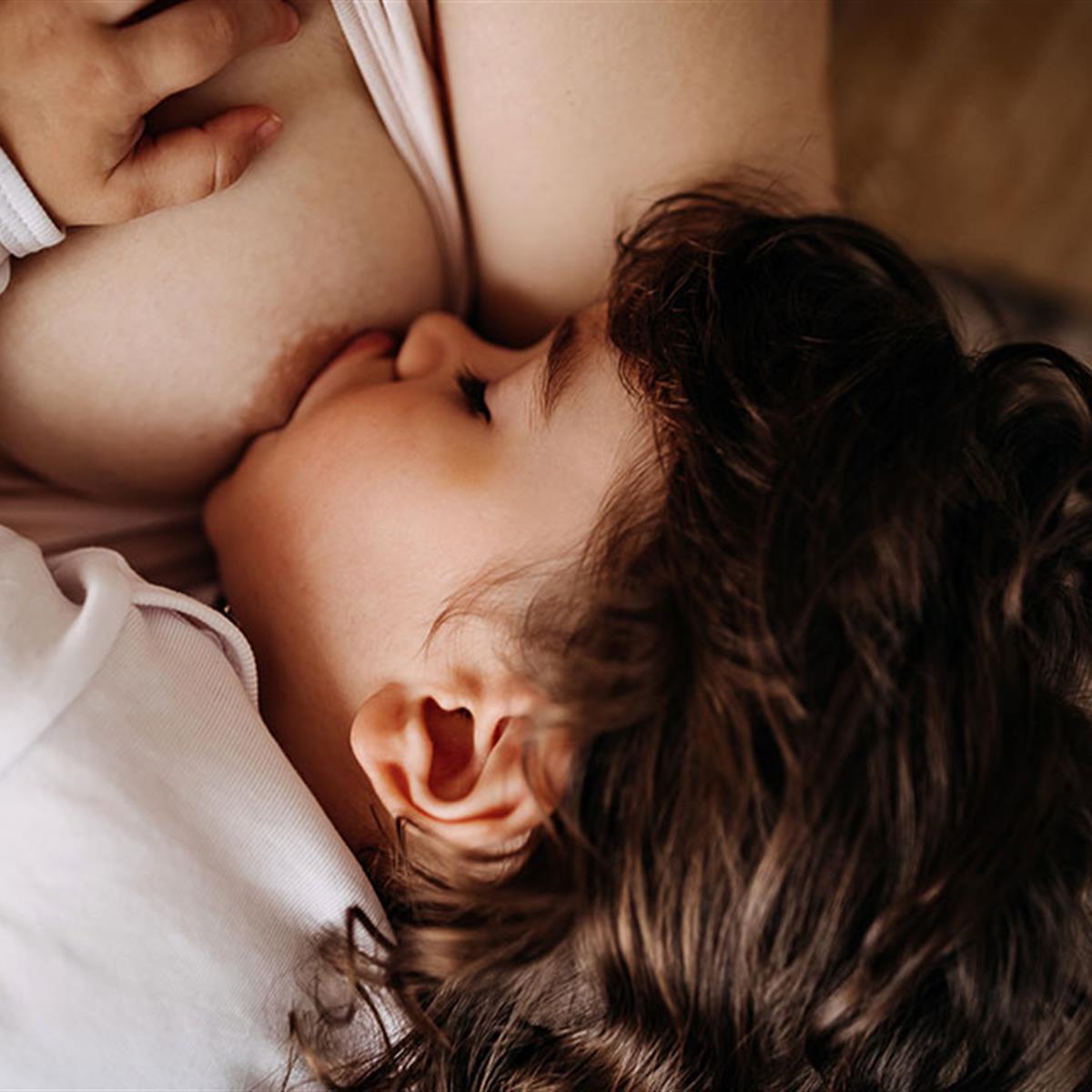 1200px x 1200px - Breastfeeding After Your Baby Gets Teeth - HealthyChildren.org